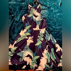 Chic dress. Size-US 8 Halter top with tie in back. navy blue white with feathers